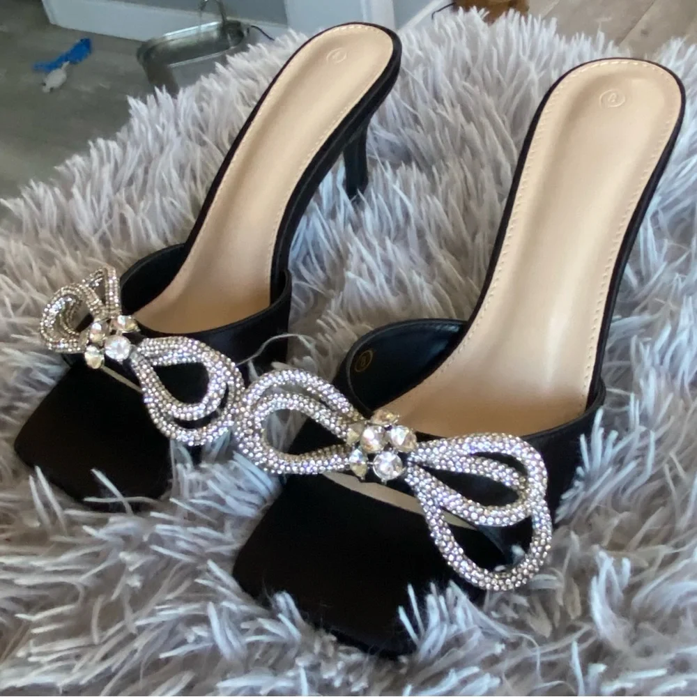 NWOT Black Rhinestone Heels - Picture 8 of 9